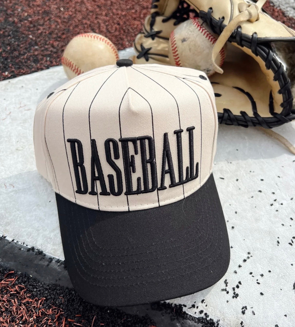 Baeball- Vintage Trucker Hat